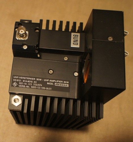 Vd613 uhf amplifier 30 - r&s,